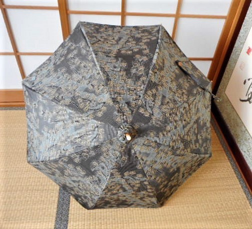 十日町紬の日傘（傘袋付き） 1枚目の画像