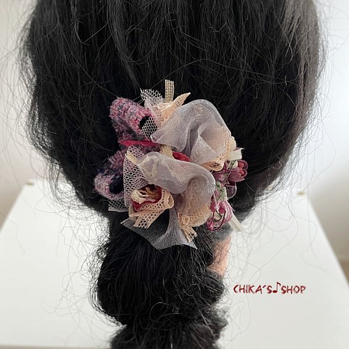 送料込 大人可愛いヘアクリップ ヘアアクセサリー Chika 通販 Creema クリーマ ハンドメイド 手作り クラフト作品の販売サイト