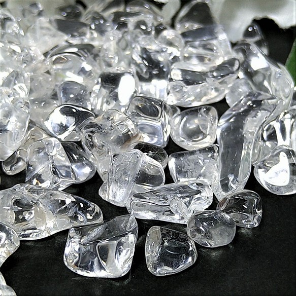 マニカラン産　高品質　ヒマラヤ水晶　さざれ　約500ｇ 1枚目の画像