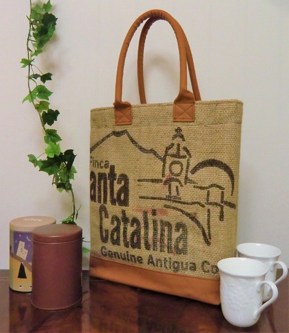 コーヒー 麻袋バッグ　Ｌ　トートバッグ　キャメル色帆布　ガテマラ　豆袋をリメイクした麻バッグ 1枚目の画像