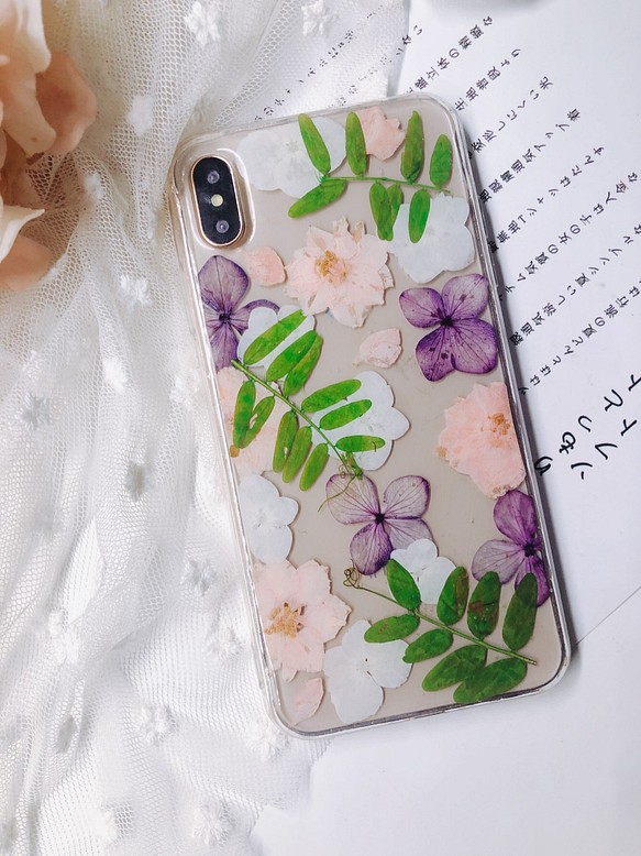 小さな花と緑の葉 今だけ限定15 Offクーポン発行中 押し花ケース Iphonex Iphone8plus Iphone11 Promax Pro