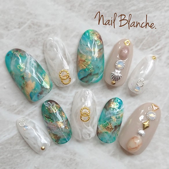 クリアグリーン天然石ネイル ネイルチップ ネイルシール 最短翌日発送 Nail Blanche 通販 Creema クリーマ ハンドメイド 手作り クラフト作品の販売サイト