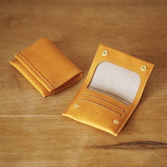 【免費刻字、免費禮物包裝】精巧輕薄折疊錢包(黃色) 第1張的照片