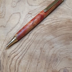 【アウトレット】木製シャーペン0.5㎜ボックスエルダー  蜜蝋クリーム仕上げ。 1枚目の画像