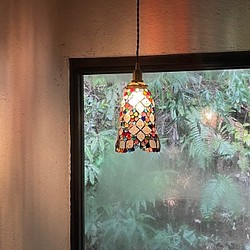 星をちりばめた吊ランプ（ステンドグラスの吊りランプ） 1枚目の画像