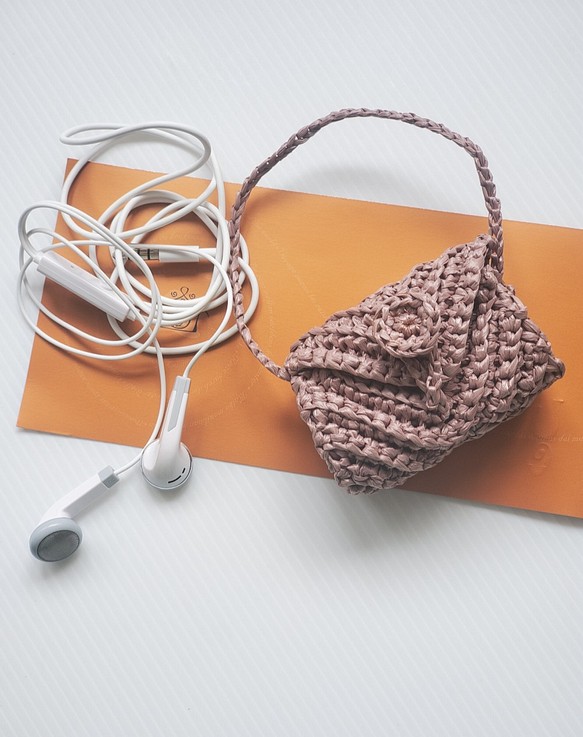 手工勾針編織藕色耳機保護袋保護套手提包多用途時尚禮物交換禮物 第1張的照片