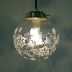 切子ガラス 照明　ペンダントライト　丸型138　キキョウ柄 1枚目の画像