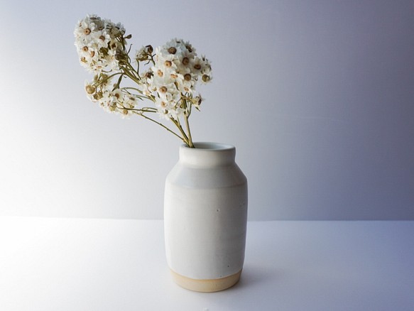 花瓶　乳白色 1枚目の画像