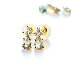 K18 Oregon Sunstone (淺綠色) &amp; 鑽石柱狀耳環 ~Ello Lilas~ 第1張的照片