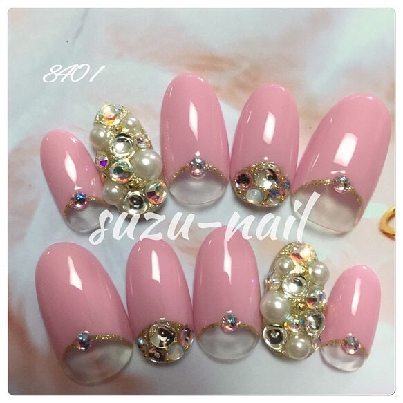 再販 ホワイト ピンク 敷き詰めネイル 逆フレンチ ネイルチップ ネイルシール Suzu Nail 通販 Creema クリーマ ハンドメイド 手作り クラフト作品の販売サイト