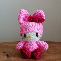 [魅了されすぎた。死ぬほどの愛]手編みのウール人形人形-ピンクバニーキティ 1枚目の画像