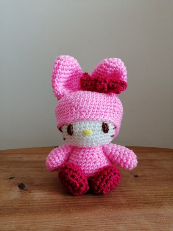 [太著迷.愛死了] 手編毛線娃娃公仔 - 粉紅兔 Kitty 第1張的照片