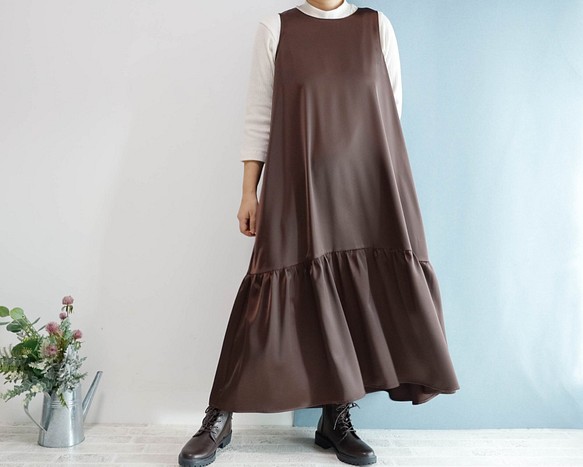 ❤SALE❤ 棕色無袖分層連衣裙高品質緞面長款 - 從居家休閒到裝扮 第1張的照片