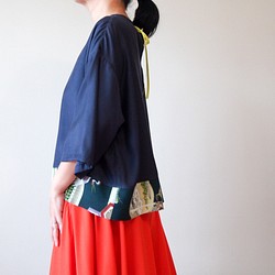 KIMONO TOP -Over sized top with up cycled vintage Kimono 第1張的照片