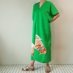 Square Dress ヴィンテージ着物の反物から作ったスクエアワンピース　グリーン　１点ものです！ 1枚目の画像