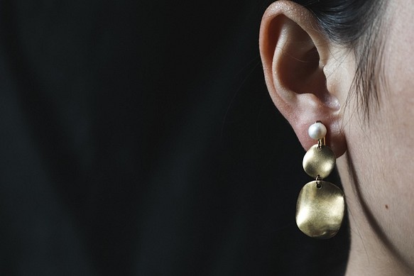 沙漠星 - 珍珠銅片耳環 (耳夾) 第1張的照片