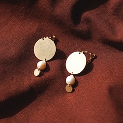 墜日 - 黃銅珍珠波希米亞耳環 (耳夾) 第1張的照片