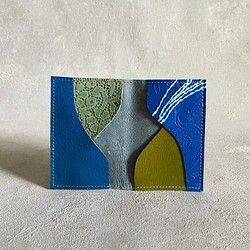 ブルーレザーと刺繍 カードケース 本革 レザー 名刺入れ スエード スモーク ブルー 1枚目の画像