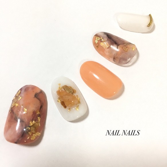 001 天然石風オレンジストーンネイル ワンタッチネイルチップ ネイルチップ ネイルシール Nail Nails 通販 Creema クリーマ ハンドメイド 手作り クラフト作品の販売サイト