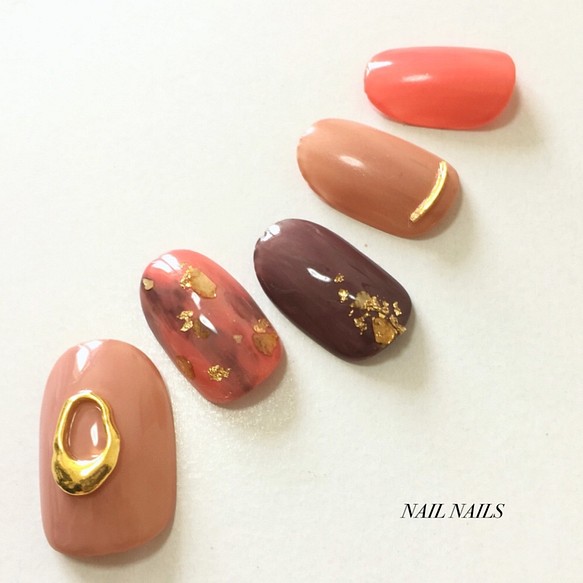 005 ニュアンス秋ネイル ワンタッチネイルチップ ネイルチップ ネイルシール Nail Nails 通販 Creema クリーマ ハンドメイド 手作り クラフト作品の販売サイト