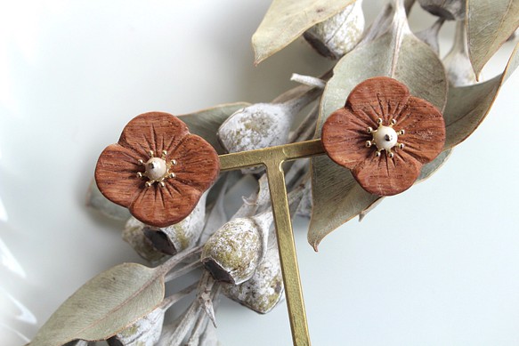 木雕木耳環&lt;罌粟花&gt;卡林樹 第1張的照片