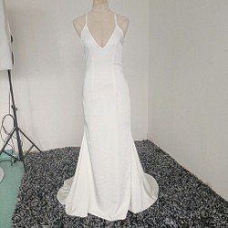 高品質！  ウエディングドレス ホワイト マーメイドライン トレーン 1枚目の画像