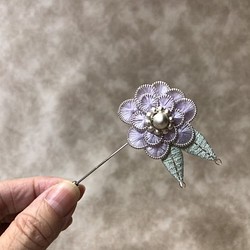 髪飾り 刺繡糸のかんざし ブルーとラベンダーカラー「高潔」 かんざし