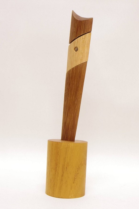 ウリン材　スマートレターナイフ　(レターオープナー＋ペーパーナイフ)　チーク材の台付き 1枚目の画像