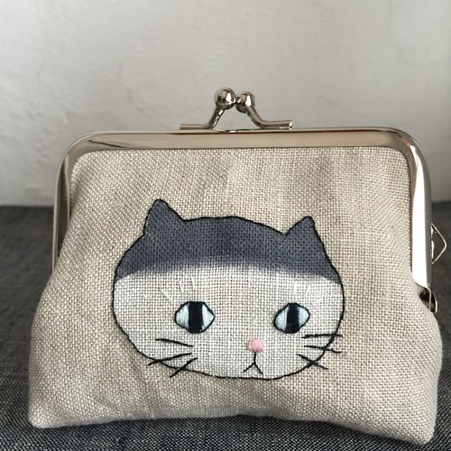 猫さんがま口(ヅラ猫さん) 刺繍がま口 猫刺繍 ネコ刺繍 ねこ刺繍 猫