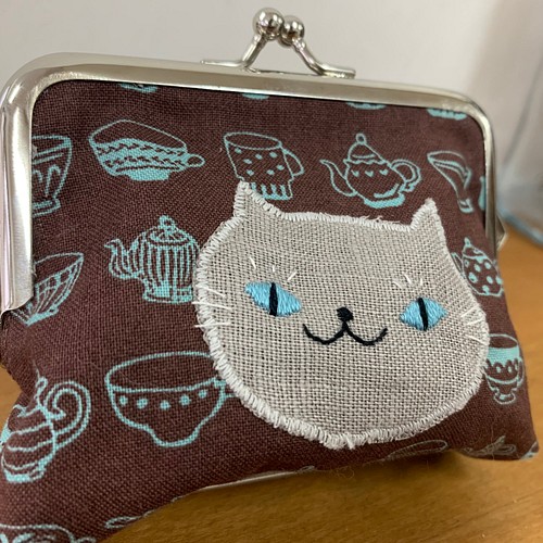 猫さんがま口 ねこがま口 財布 カード入れ 刺繍がま口 猫刺繍 猫がま口