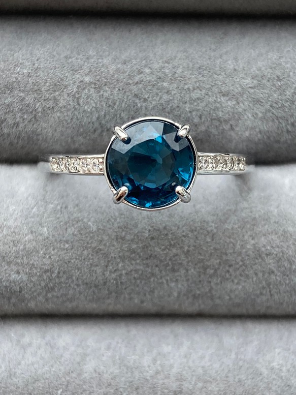 宝石質　大粒ブルーカイヤナイト　ロジウムコーティングシルバー925フリーサイズリング　指輪　カヤナイト　 1枚目の画像