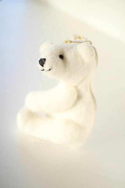 首字母和絲帶可以選擇♪Hokobori熊鑰匙包袋魅力北極熊 第1張的照片
