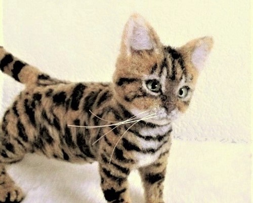 羊毛フェルト　かわいい　猫　ベンガル　置物　ハンドメイド