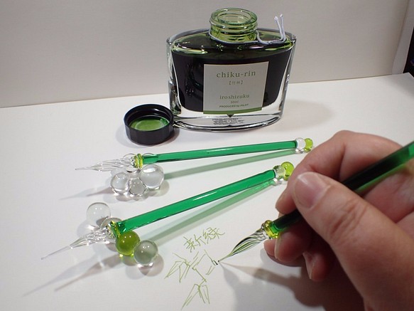 【新色】廉価版ガラスペン・新緑色軸（箱なし） 1枚目の画像