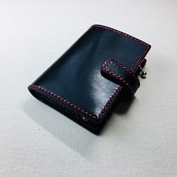 【手縫】黒色本革二つ折り財布(赤糸)（カード8＋お札1＋ファスナー式小銭入れ） 1枚目の画像