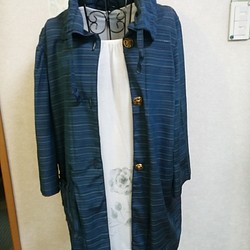 着物リメイク　綸子　縦線織物のコート 1枚目の画像