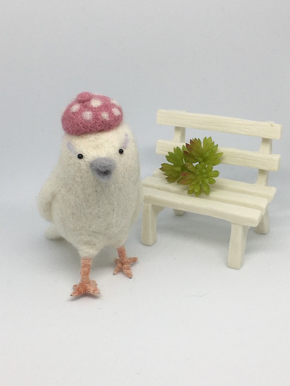 羊毛フェルト　帽子鳥（ピンク水玉ベレー帽） 1枚目の画像