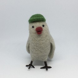 羊毛フェルト　帽子鳥（緑キャップ帽） 1枚目の画像
