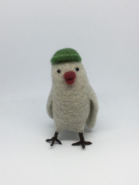 羊毛フェルト　帽子鳥（緑キャップ帽） 1枚目の画像