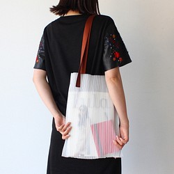 zero：Pleats bag - L（ストライプ）：トートバッグ　ショルダーバッグ　軽い　透ける　透明感 1枚目の画像