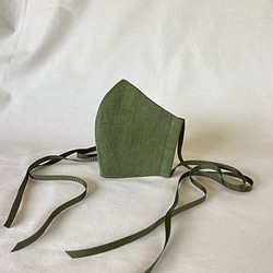 【リボンマスク】リネンツイル［オリーブグリーン］・ロングリボン・Mサイズ・立体マスク 1枚目の画像