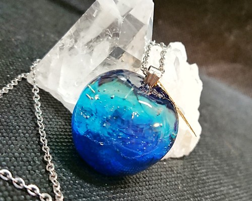 幻想ノ林檎 16【レジン ネックレス キーホルダー インテリア