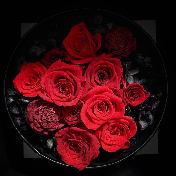 Dear You • 永生紅玫瑰花禮盒 第1張的照片