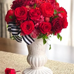 豪華！情熱の赤いバラ25本！プリザーブドフラワーアレンジメント。【還暦祝い、開店祝い、お誕生日】に最適♪ - フラワー・リース