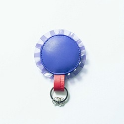 乙烯基荷葉邊鑰匙吊飾紫色 第1張的照片
