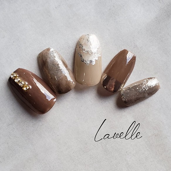 ジェルネイル ニュアンスネイル ブラウン ミラーネイル グレージュ ネイルチップ ネイルチップ ネイルシール Lavelle Nail 通販 Creema クリーマ ハンドメイド 手作り クラフト作品の販売サイト