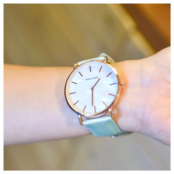 パールホワイトが可愛い 腕時計 シンプル ライム レディース レザー クリスマスに 腕時計 Upp 通販 Creema クリーマ ハンドメイド 手作り クラフト作品の販売サイト