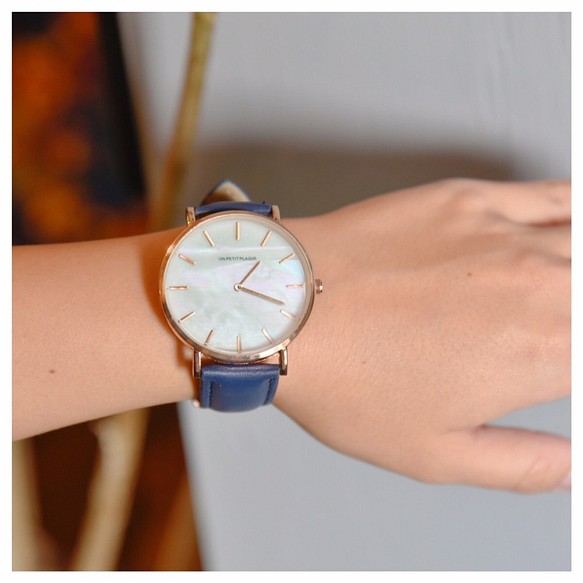 パールホワイトが可愛い 腕時計 シンプル ネイビー レディース レザー クリスマスに 腕時計 Upp 通販 Creema クリーマ ハンドメイド 手作り クラフト作品の販売サイト