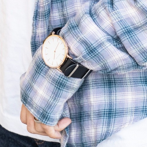 流行りに左右されないシンプルデザイン 腕時計 ｎａｔｏベルト ブラック メンズ レディース レザー 腕時計 Upp 通販 Creema クリーマ ハンドメイド 手作り クラフト作品の販売サイト