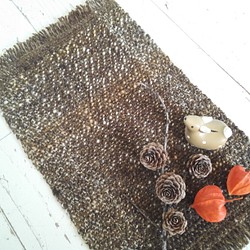 草木染め手紡ぎ糸の手織りテーブルマット 1枚目の画像